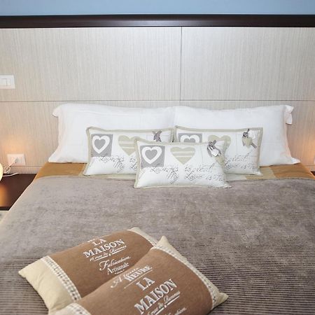 Relais Black Horse Millesimo Esterno foto