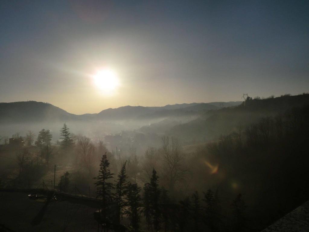 Relais Black Horse Millesimo Esterno foto